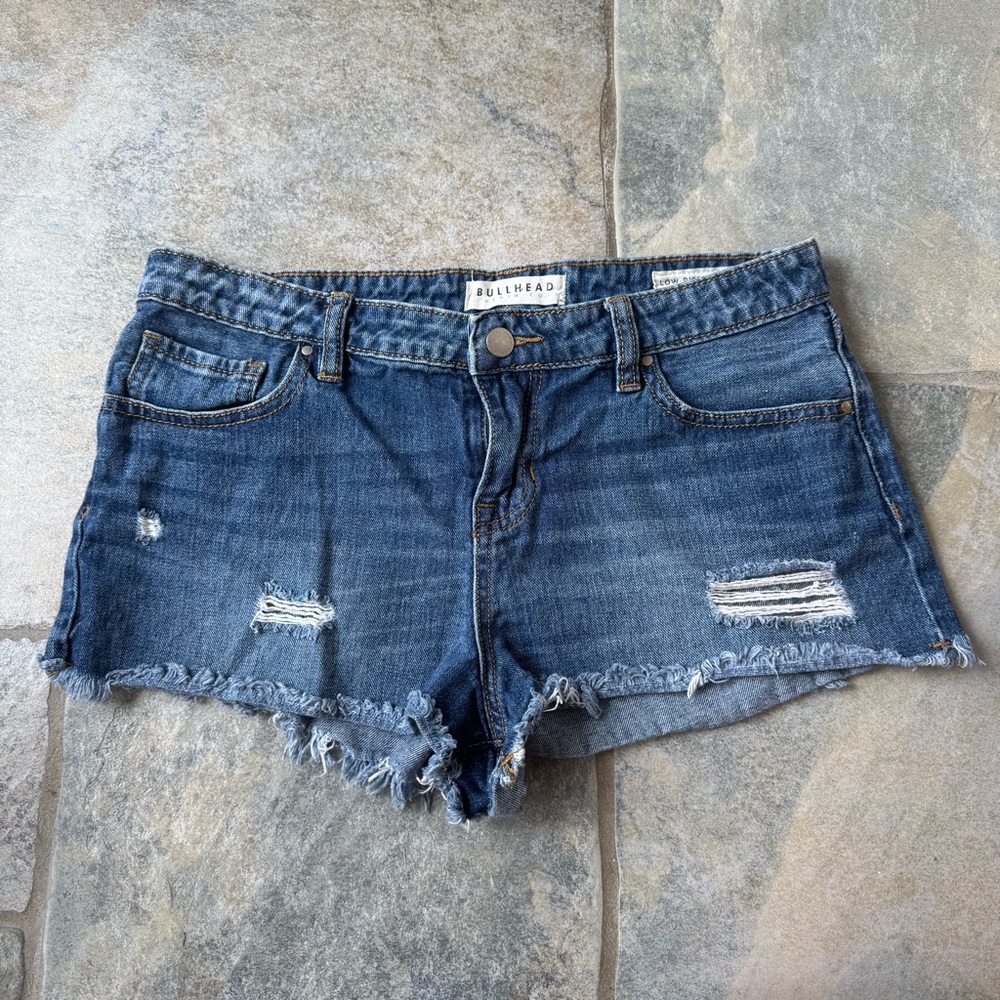 Bullhead Low-Rise Y2K Blue Cut-Off Jean Shorts with‎ Distressed Details Size 29